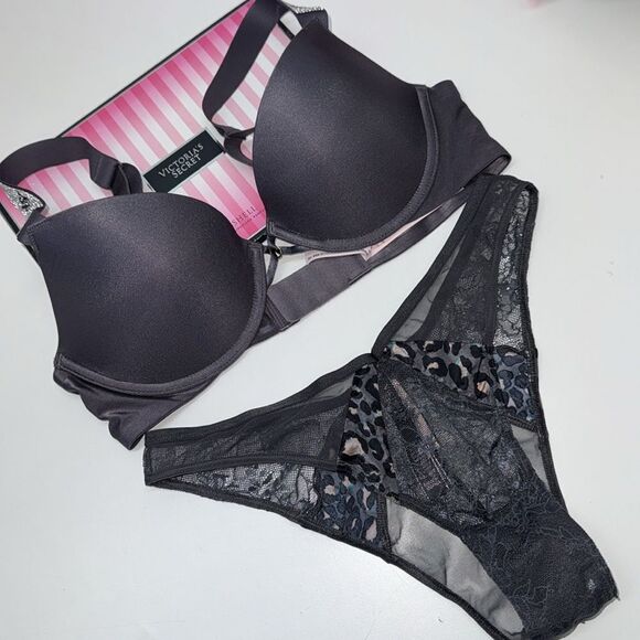 🔥Victoria’s Secret set very sexy push-up bra Sz 32C /Small new - Picture 1 of 8